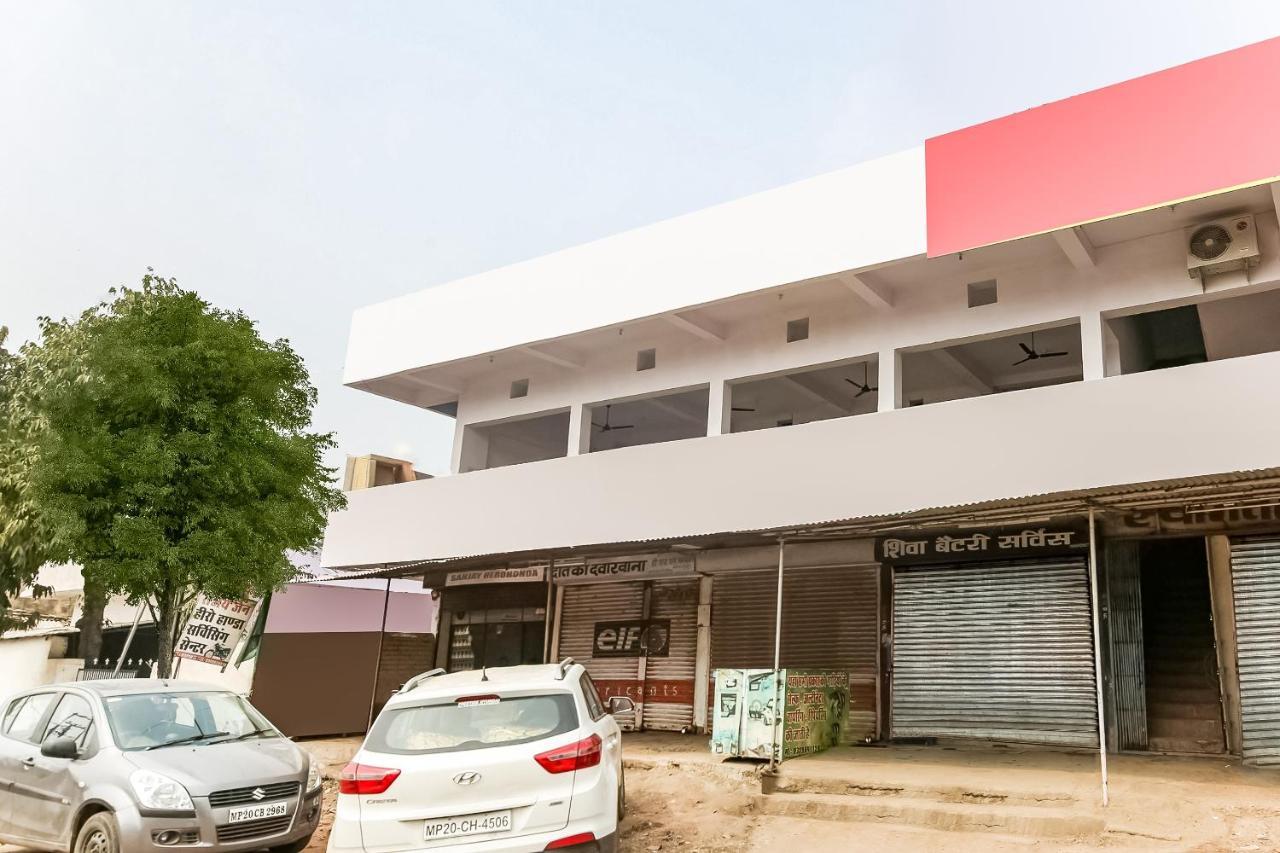 Oyo 69647 Yash Lodge Jabalpur Zewnętrze zdjęcie