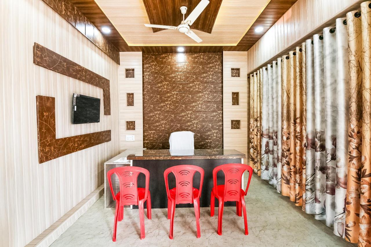 Oyo 69647 Yash Lodge Jabalpur Zewnętrze zdjęcie