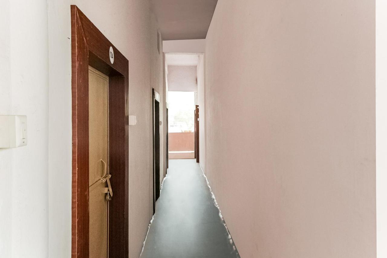 Oyo 69647 Yash Lodge Jabalpur Zewnętrze zdjęcie