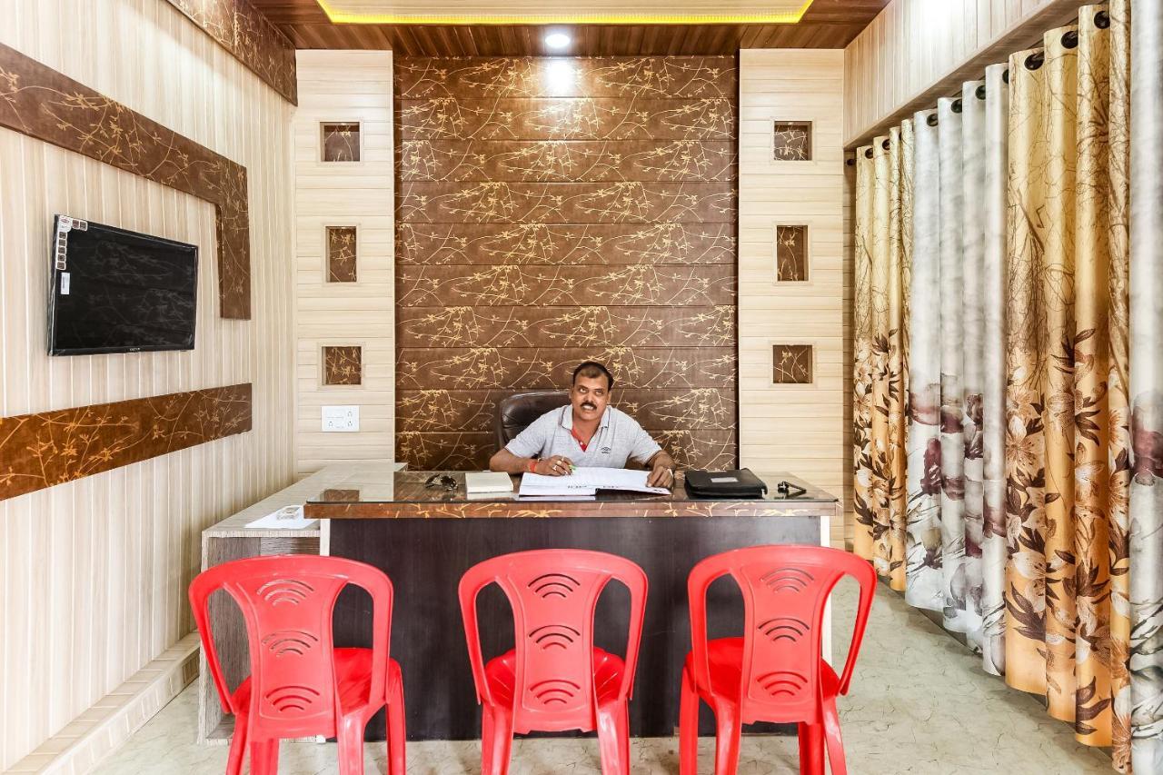 Oyo 69647 Yash Lodge Jabalpur Zewnętrze zdjęcie