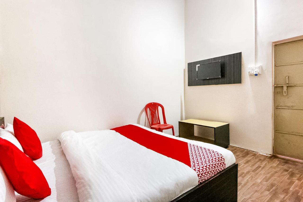 Oyo 69647 Yash Lodge Jabalpur Zewnętrze zdjęcie
