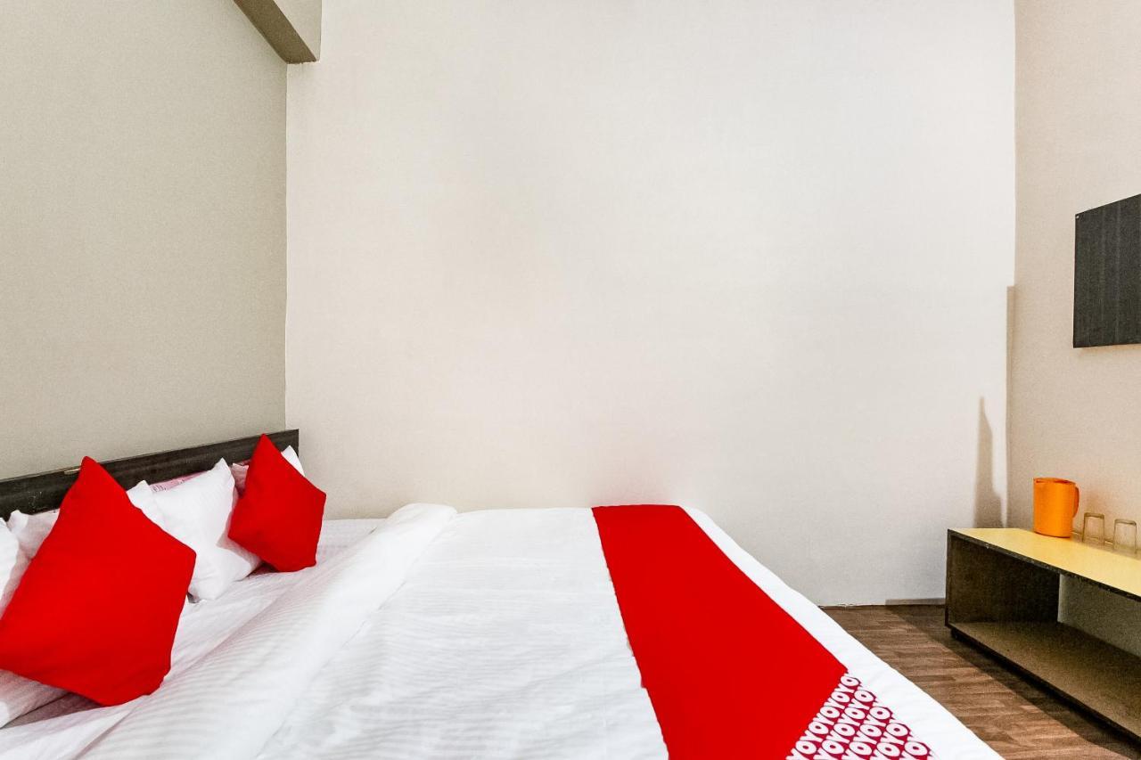 Oyo 69647 Yash Lodge Jabalpur Zewnętrze zdjęcie